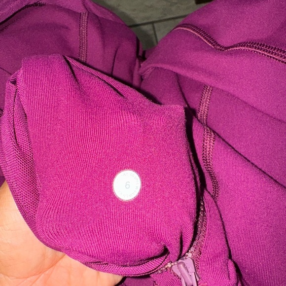 Lululemon Women's Fuchsia Jacket - Picture 7 of 7